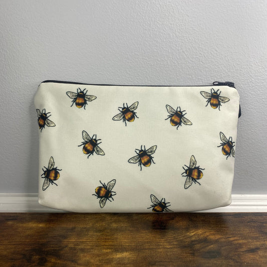 Pouch - Bees - PREORDER 5/14-5/16